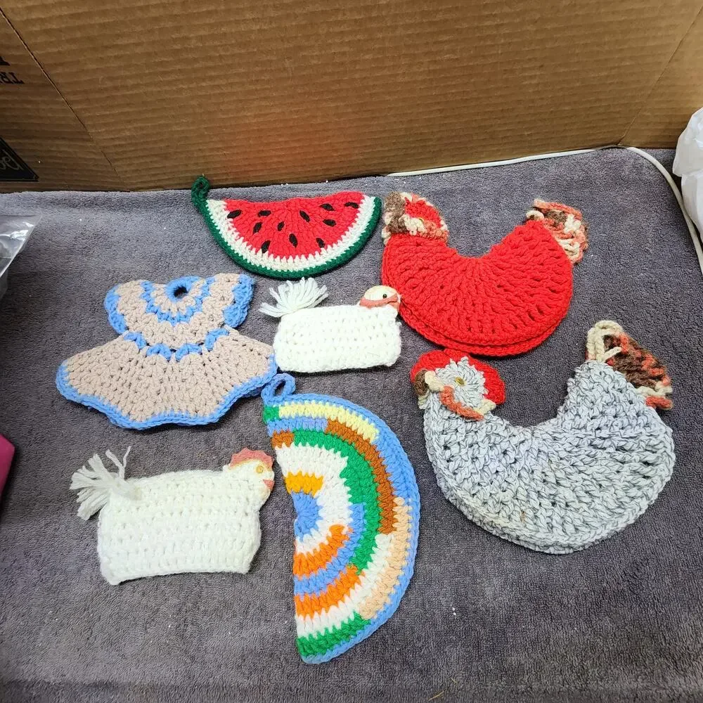 Vintage crochet pot holders Chickens dress watermelon b53